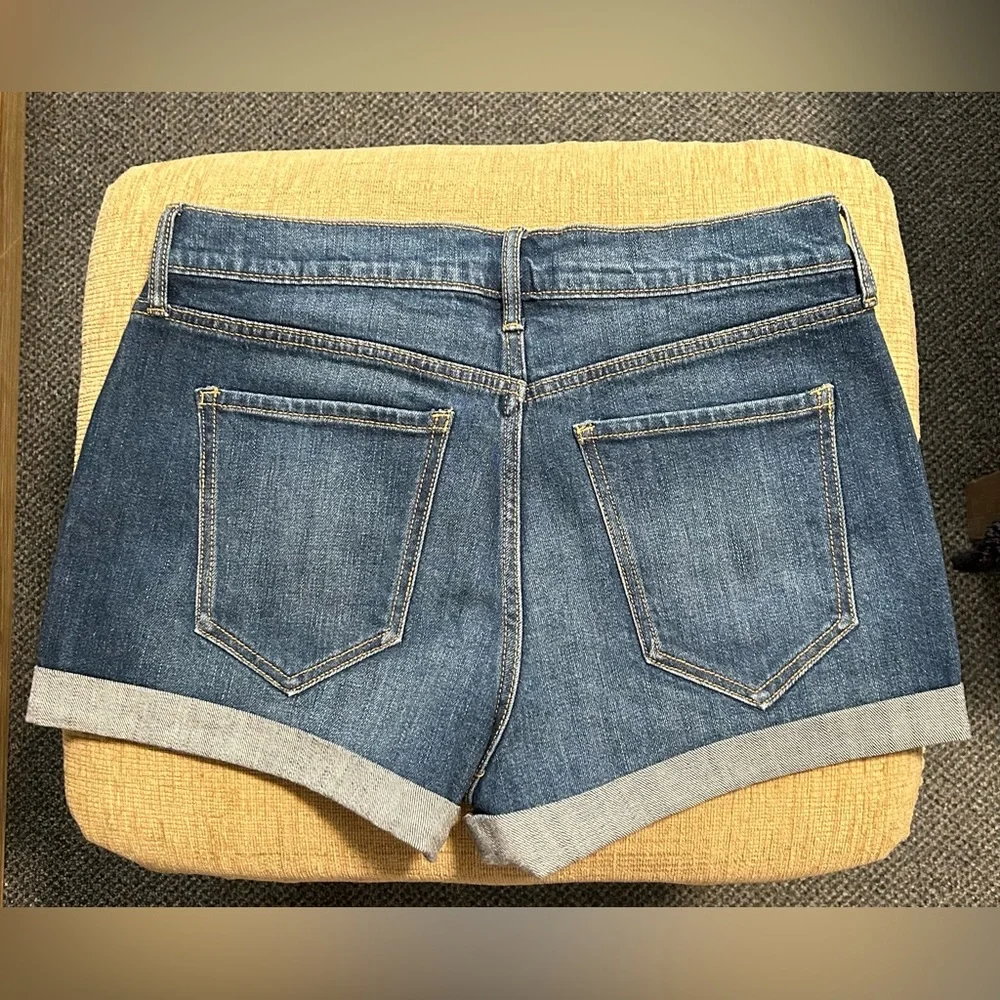 Old Navy Boyfriend Denim Jean Shorts Size 4 - Picture 4 of 4